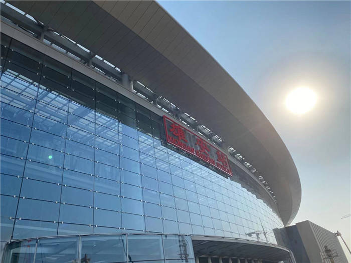 雄安高铁站里面的一抹蓝！乐竞线上官网（集团）官方网站助力国家重大项目建设-1.jpg